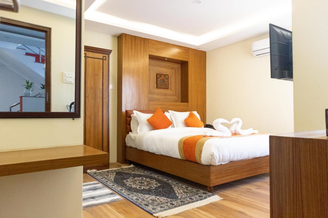 קטמנדו Hotel Yakroo Manang מראה חיצוני תמונה
