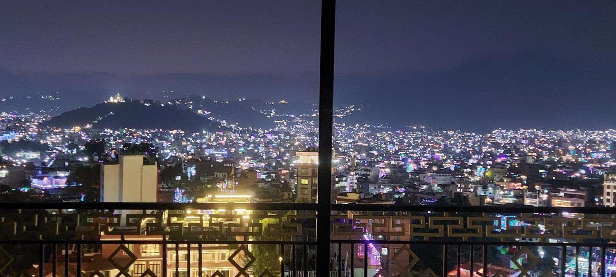 קטמנדו Hotel Yakroo Manang מראה חיצוני תמונה