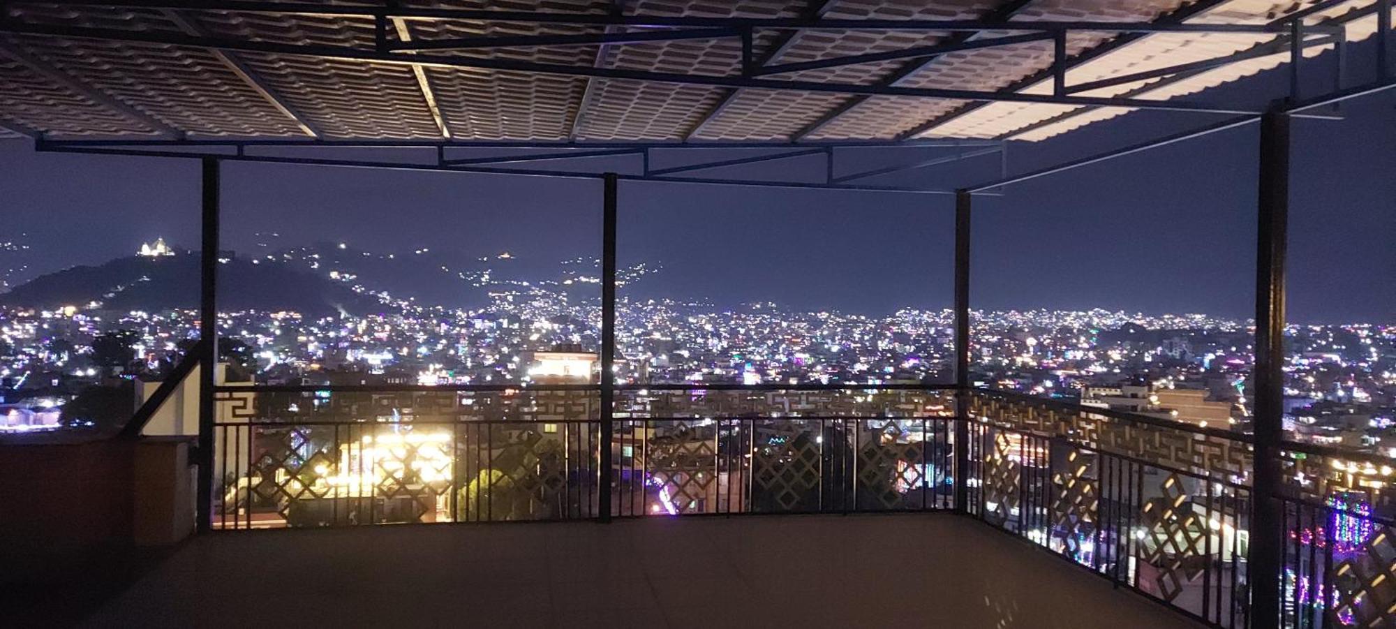 קטמנדו Hotel Yakroo Manang מראה חיצוני תמונה