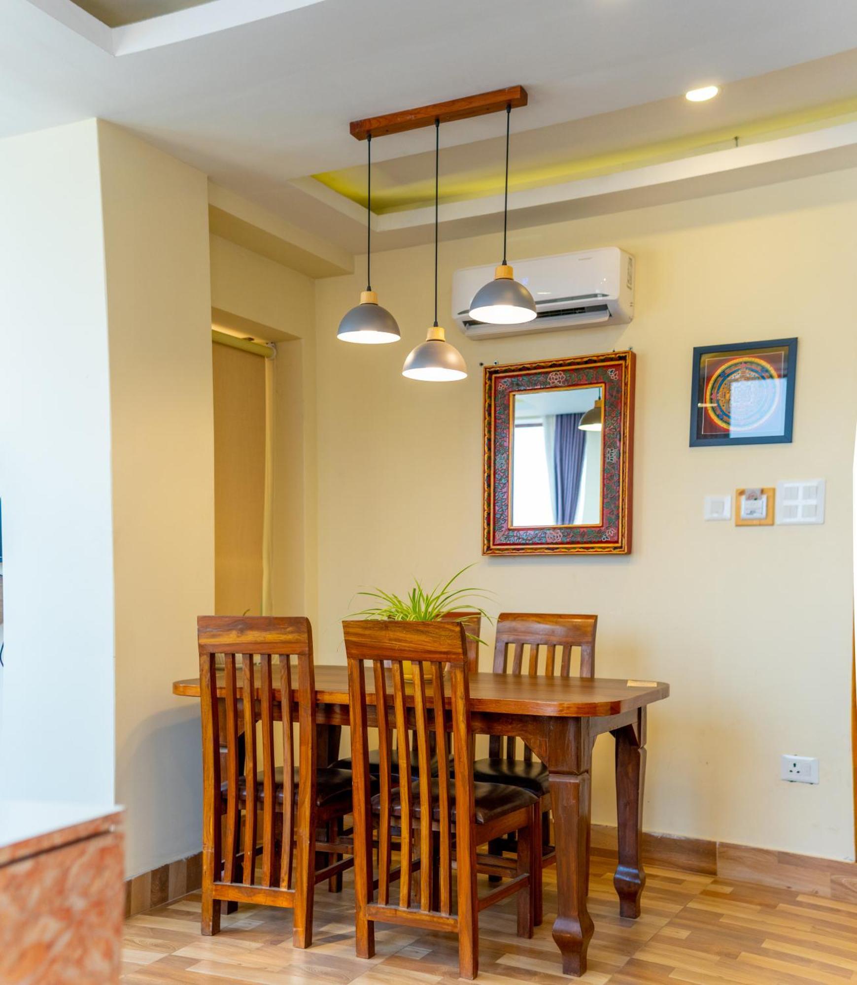 קטמנדו Hotel Yakroo Manang מראה חיצוני תמונה